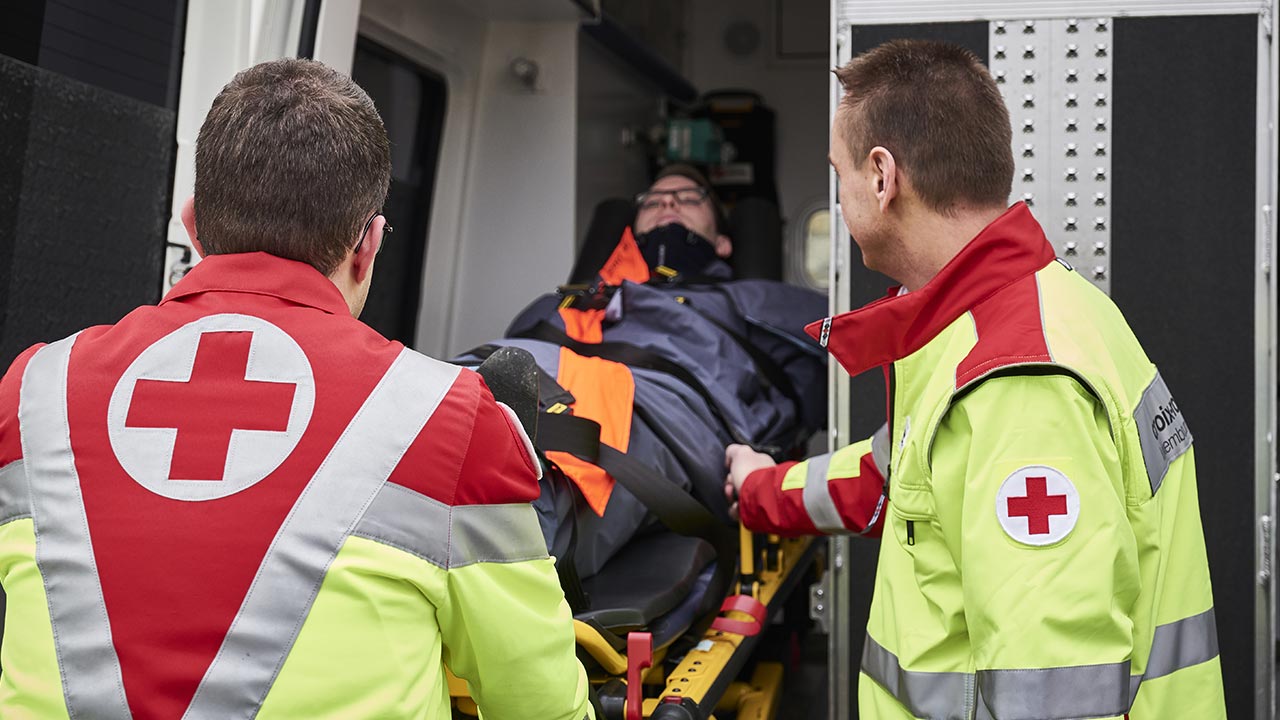 Service Ambulances CroixRouge luxembourgeoise, Mënschen hëllefen